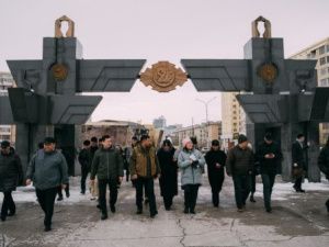 Евгений Григорьев проверил объекты Якутска в рамках подготовки к 80-й годовщине Победы в Великой Отечественной войне