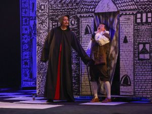 Три аншлага. В Русском театре состоялась премьера спектакля «Три мушкетера»