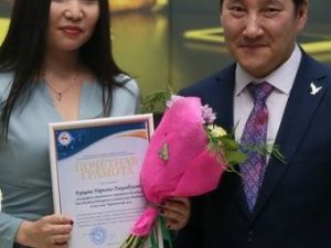 ВОТ ВАМ - И ГОД КОНСОЛИДАЦИИ... (Грустные мысли в преддверии Дня российской печати)