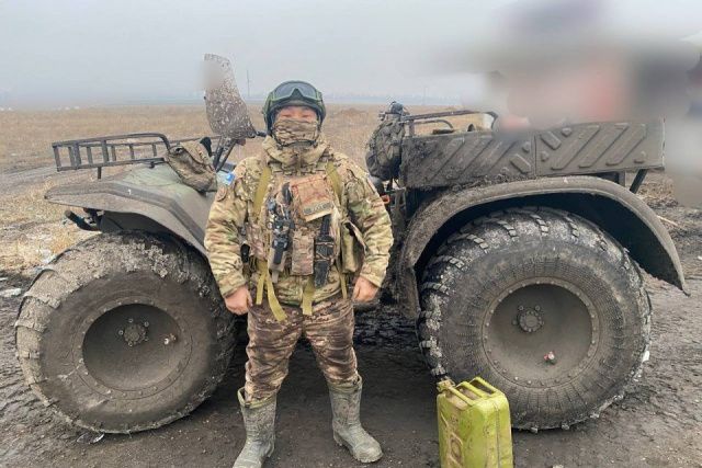 Более 100 единиц техники вернули в строй механики опорного пункта Якутии в ДНР