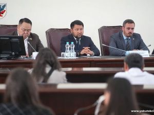 Евгений Григорьев поздравил работников строительной отрасли с профессиональным праздником