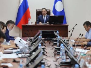 Глава Якутии поручил ускорить работу по бюджетным заявкам на реализацию мастер-планов Якутска и Нерюнгри