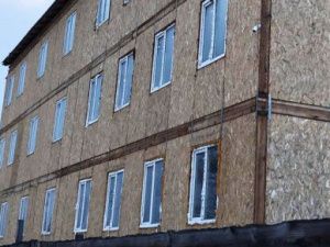 В Алдане проверили жилье для детей-сирот: Плюс три новостройки, минус один проблемный дом