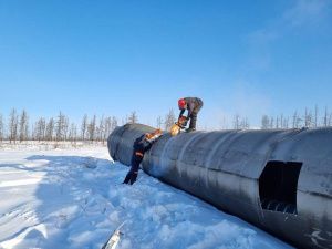 С территории Якутии вывозят распиленные фрагменты космической ракеты