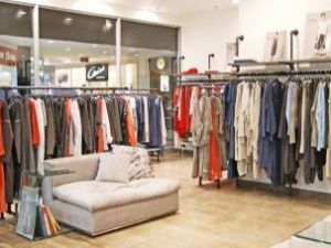 Мужчина пытался украсть женские вещи из торгового центра в Якутске