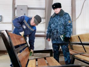 В исправительной колонии № 6 изготовлены малые архитектурные формы для благоустройства Хангаласского района Якутии 