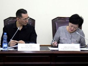 НЕ ПРОСТИТУЦИЯ: Виталий Обедин и Сардана Авксентьева снова вместе