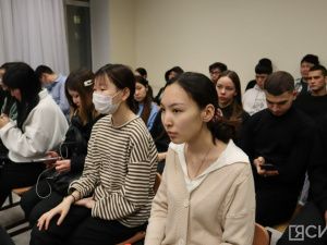 Будущие юристы Якутии обсудили историю и потенциал Конституции России