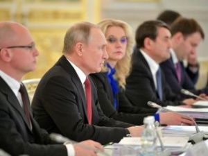 Айсен Николаев принял участие в заседании президиума Госсовета по образованию и науке