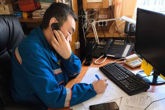 Энергетики восстанавливают электроснабжение в Амгинском районе Якутии