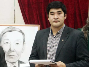 Директор Музея хомуса сломал нос бывшей любовнице?