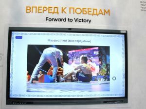 Стенд Якутии встретил гостей на Всемирном фестивале молодежи