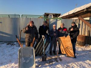 В Автодорожном округе организовали субботник для ветеранов