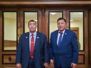 Бывшим депутатам Ил Тумэна Уарову и Саввину вынесли приговор по делу о получении взятки от директора «Сахаплемобъединения»