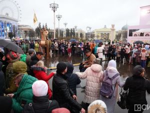 Песню про героический танковый экипаж «Алёша» исполнили на главной сцене выставки «Россия» в Москве