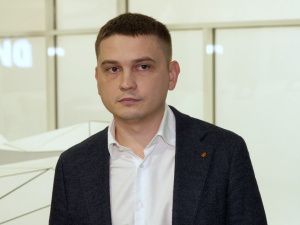 Глава Якутии провел рабочую встречу с руководством АНО «Диалог»