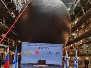 В Санкт-Петербурге спустили на воду подводную лодку «Якутск»