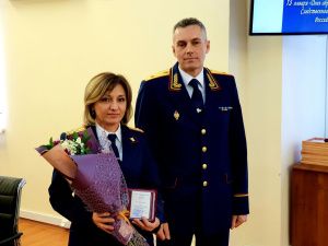 За высокие достижения в служебной деятельности лучшие сотрудники следственного управления СК России по Якутии поощрены наградами