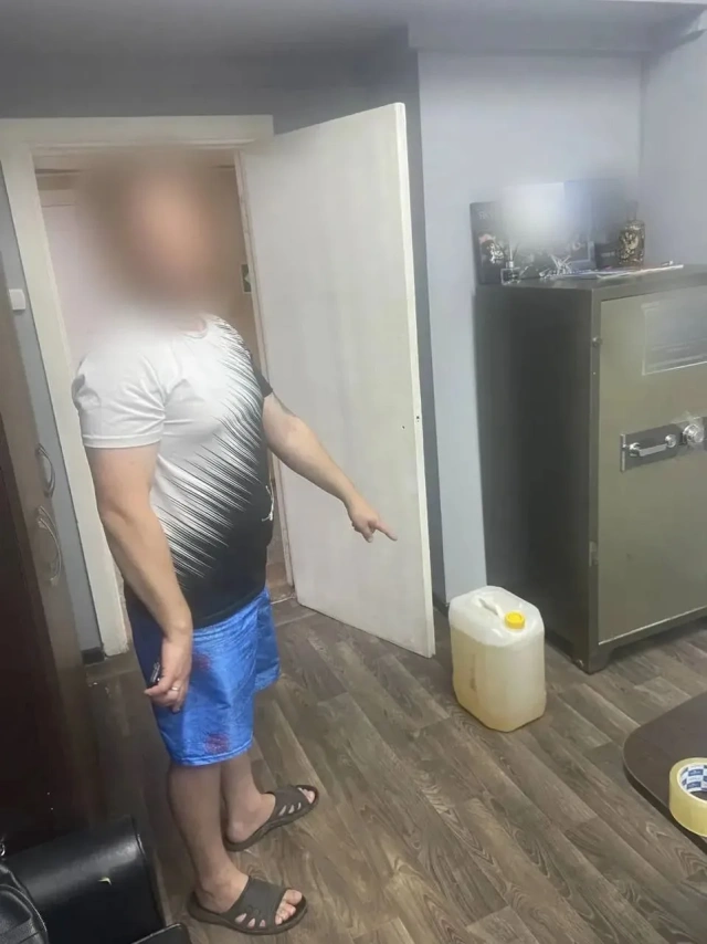 В Намском и Нерюнгринском районах полицейские пресекли факты незаконной перепродажи топлива