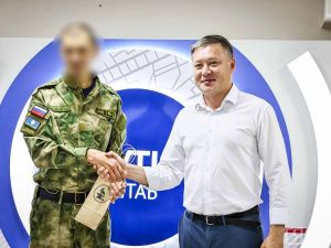 В Якутске встретили бойца с позывным Гром, прибывшего в отпуск