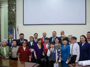 Состоялось торжественное собрание общественности, посвященное 392-летию Якутска