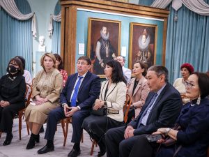 В Якутии вручены премии Главы РС(Я) имени М.Ф. Габышева за большой вклад в развитие музейного дела республики