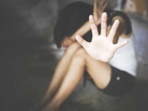 Придуманная история об изнасиловании закончилась уголовным делом о вымогательстве