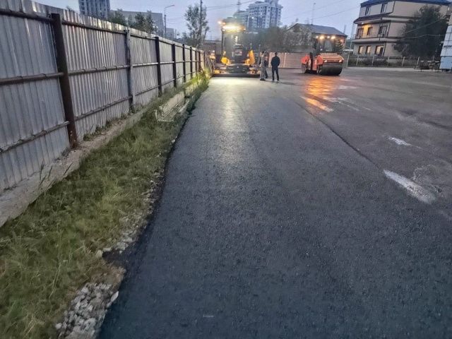 Подъездную дорогу к Станции переливания крови отремонтировали в Якутске