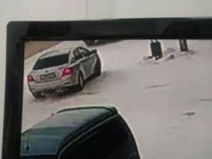 В Якутске полицейский вернул найденные 100 тысяч рублей