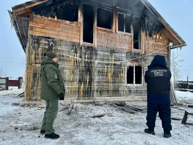 Взрослых не было дома: По факту гибели троих детей на пожаре возбуждено уголовное дело