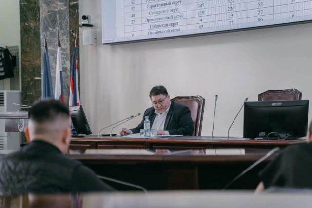 В Якутске вывезли более 207 тысяч кубометров снега