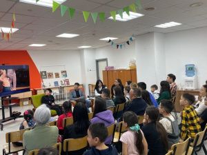 Актеры картины «Триумф» встретились с читателями детской библиотеки Якутска