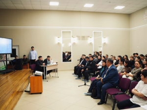 Евгений Григорьев встретился с общественностью Промышленного округа