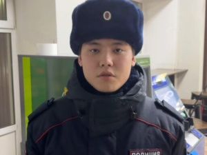 Стажер полиции остановил у банкомата якутянку — кому она переводила деньги?