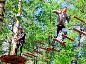 Сотрудники уголовно-исполнительной инспекции организовали для подростков, состоящих на учете, посещение веревочного парка «Norway Park» 