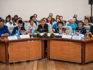 В преддверии Дня Республики Саха (Якутия) Айсен Николаев вручил государственные награды