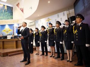 Кирилл Бычков поздравил участковых уполномоченных полиции Якутии