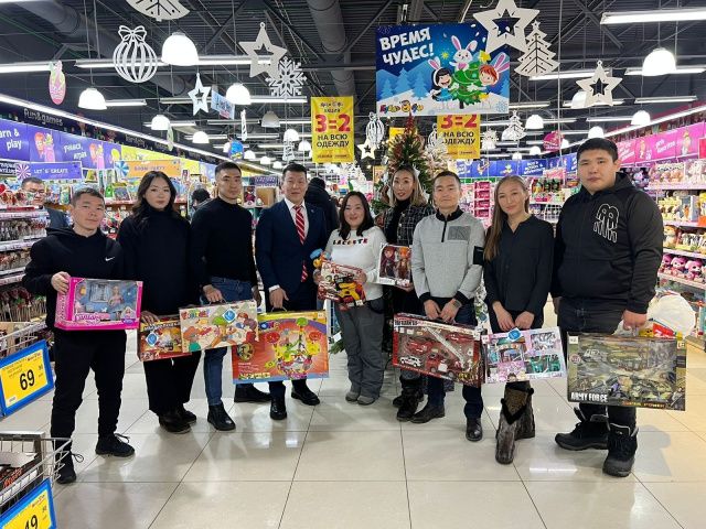 В Якутии акция «Елка добра» объединила почти 6 тысяч жителей республики