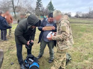 Представители Олекминского района доставили помощь бойцам в зону СВО
