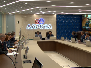 Айсен Николаев принял участие в оперативном совещании компании «АЛРОСА»