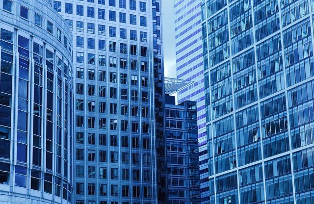 Советы дизайнера: как выбрать обои для маленького помещения