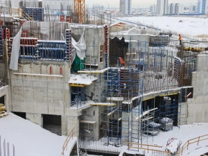 Глава Якутии проверил ход строительства Арктического центра эпоса и искусств