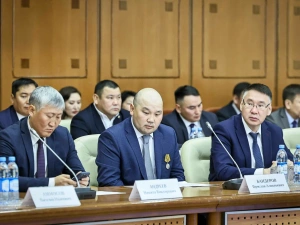 Айсен Николаев призвал глав муниципалитетов к новому уровню управленческой культуры