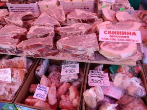 «Свежий забой»: обзор цен на мясо и рыбу в Якутске