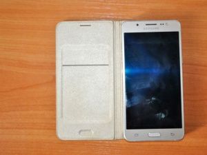 В Якутии осужденному пытались передать мобильный телефон, спрятав гаджет в носке