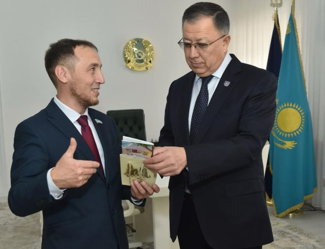 Депутату Иванову предложили сдать мандат, а то будет поздно