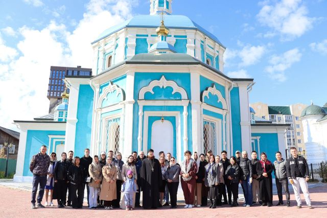 Сотрудники УФСИН и члены их семей совершили поездку по православным храмам и монастырям г. Якутска