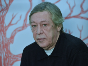 Стало известно, чем занимается Михаил Ефремов в первые дни на свободе