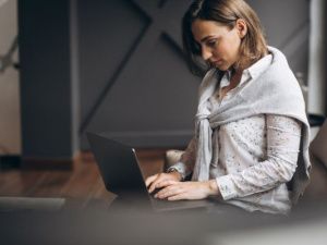 Вам звонит «старший лейтенант ФСБ»: Преподаватель из Нерюнгри перевела аферистам около 1,5 млн рублей