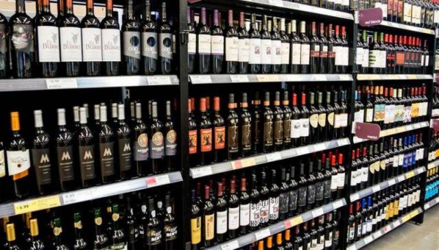 Алкомаркеты в Якутии возвращаются к прежнему режиму работы до 20 часов